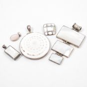 COLLECTION OF 925 SILVER SHELL & MOTHER OF PEARL PENDANTS
