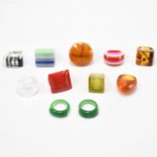 COLLECTION OF VINTAGE RETRO PLASTIC RINGS