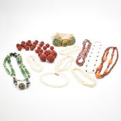 COLLECTION OF VINTAGE BEAD NECKLACES & BELT