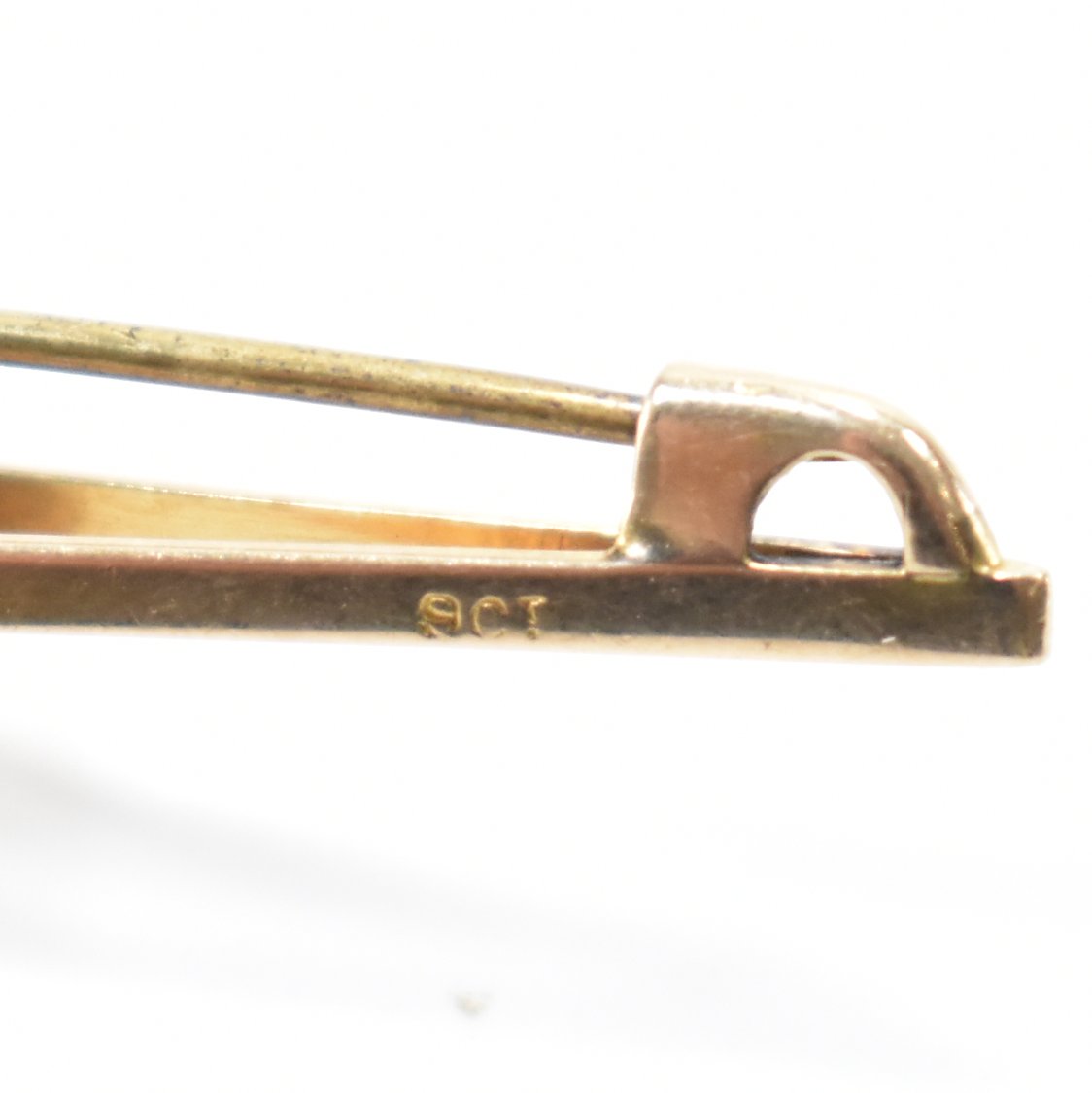 VINTAGE 9CT GOLD DIAMOND & RUBY BAR BROOCH - Image 7 of 7