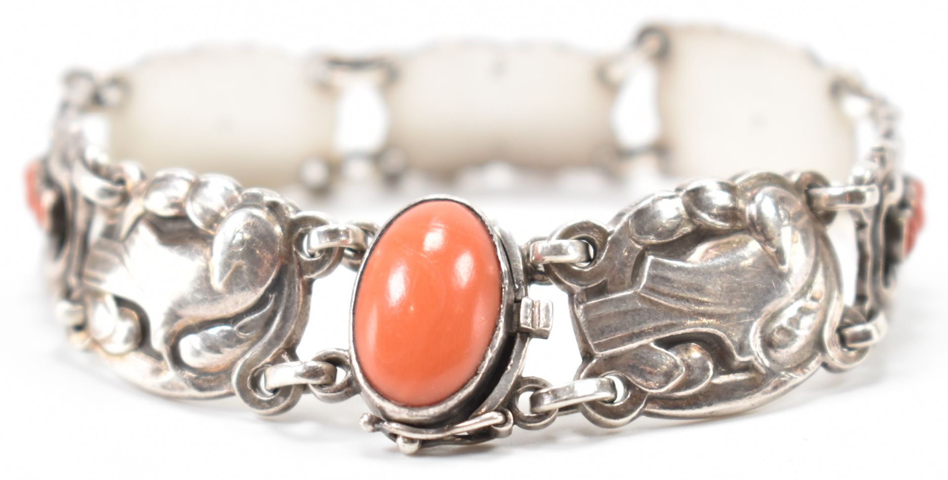 GEORG JENSEN SILVER & CORAL BIRD BRACELET - 1933-1944 - Image 2 of 9