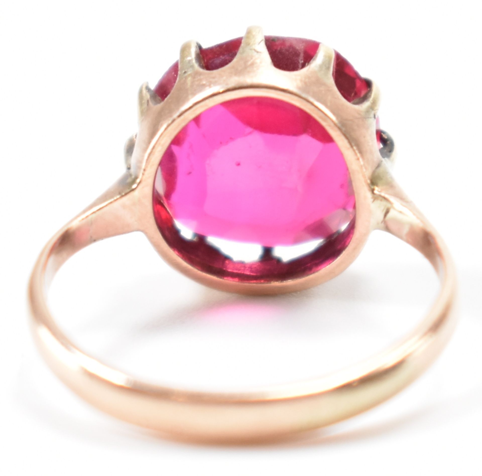 HALLMARKED 9CT GOLD & SYNTHETIC RUBY RING - Image 3 of 8