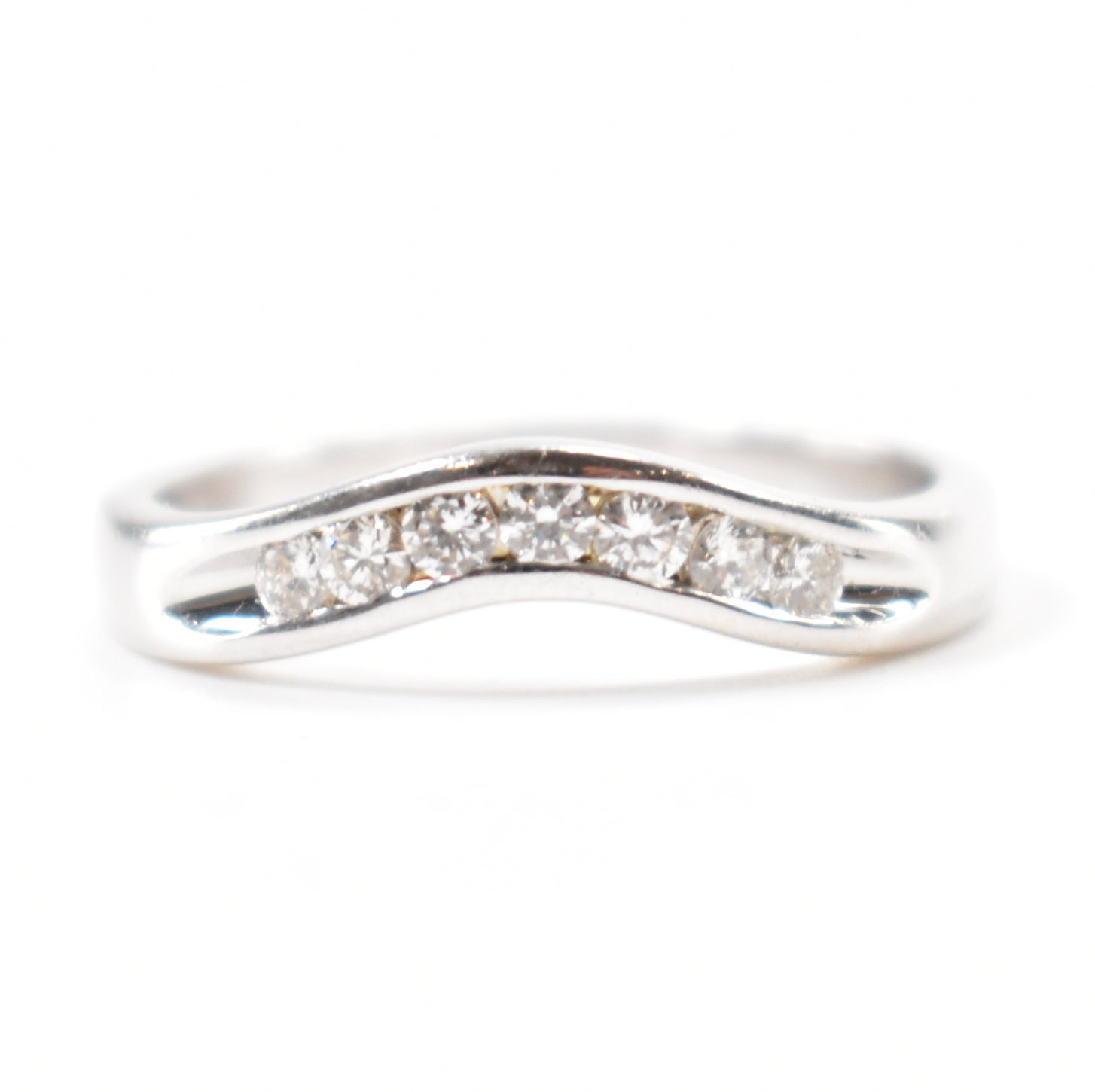 HALLMARKED 9CT WHITE GOLD & DIAMOND WEDDING BAND RING