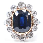 SAPPHIRE & DIAMOND CLUSTER RING