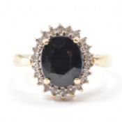 HALLMARKED 9CT GOLD GOLD DIAMOND & BLUE STONE HALO RING