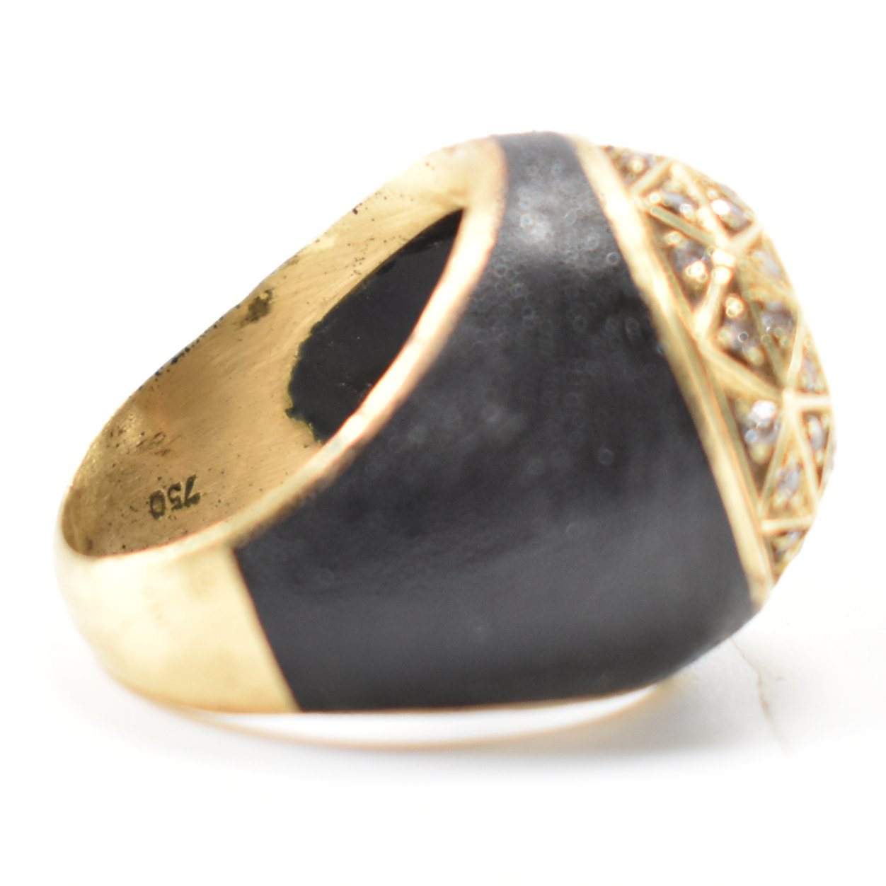 VINTAGE 18CT GOLD DIAMOND & ENAMEL RING - Image 6 of 8