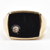 VINTAGE GOLD & ONYX SIGNET RING