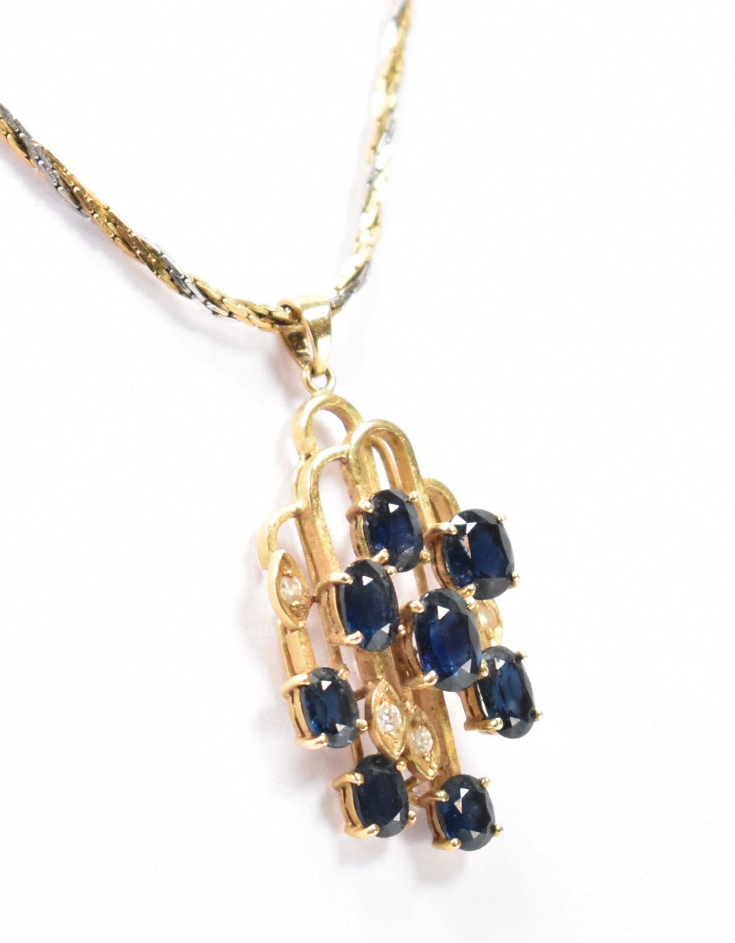 GOLD SAPPHIRE & DIAMOND PENDANT NECKLACE - Image 2 of 5