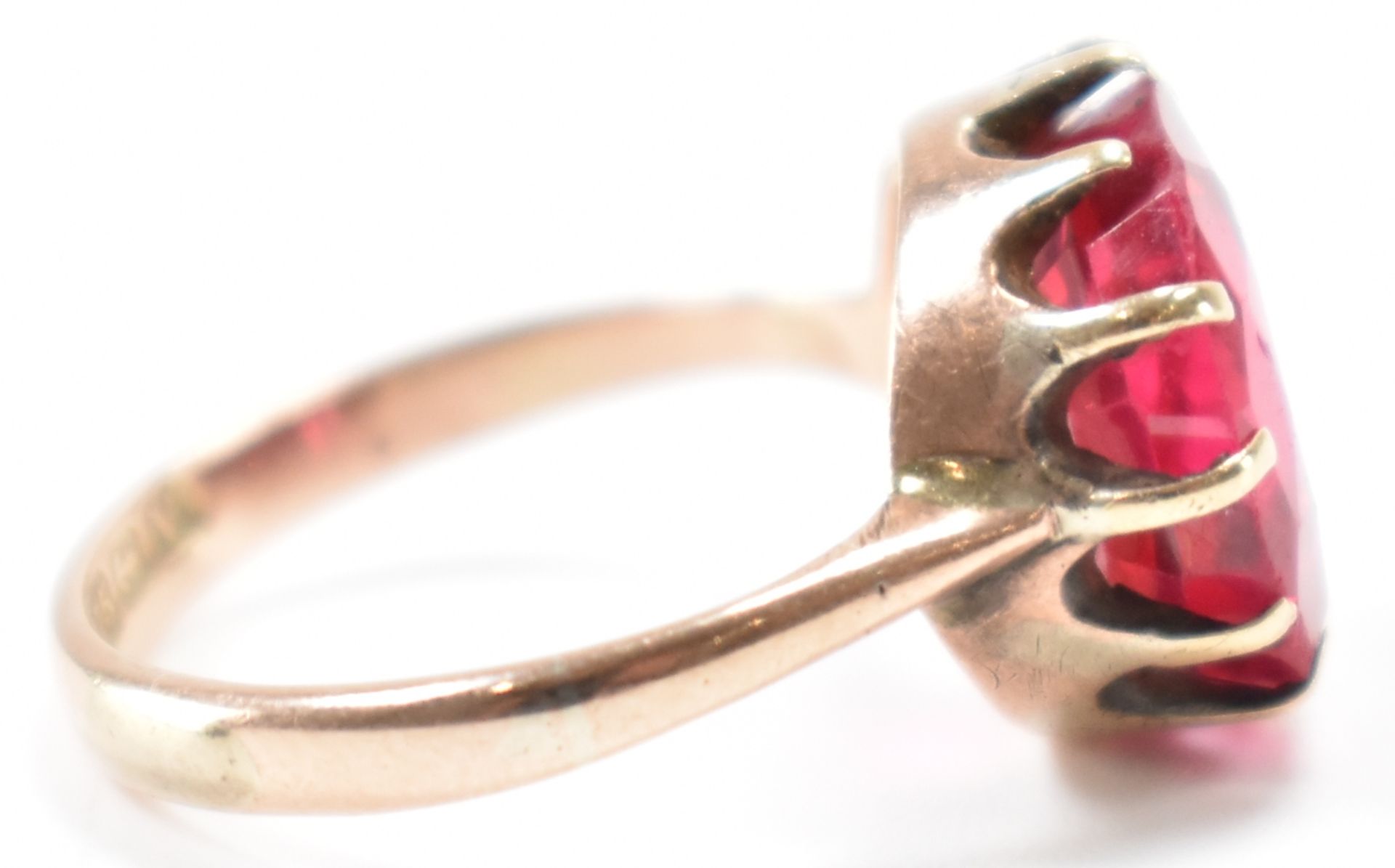 HALLMARKED 9CT GOLD & SYNTHETIC RUBY RING - Image 5 of 8