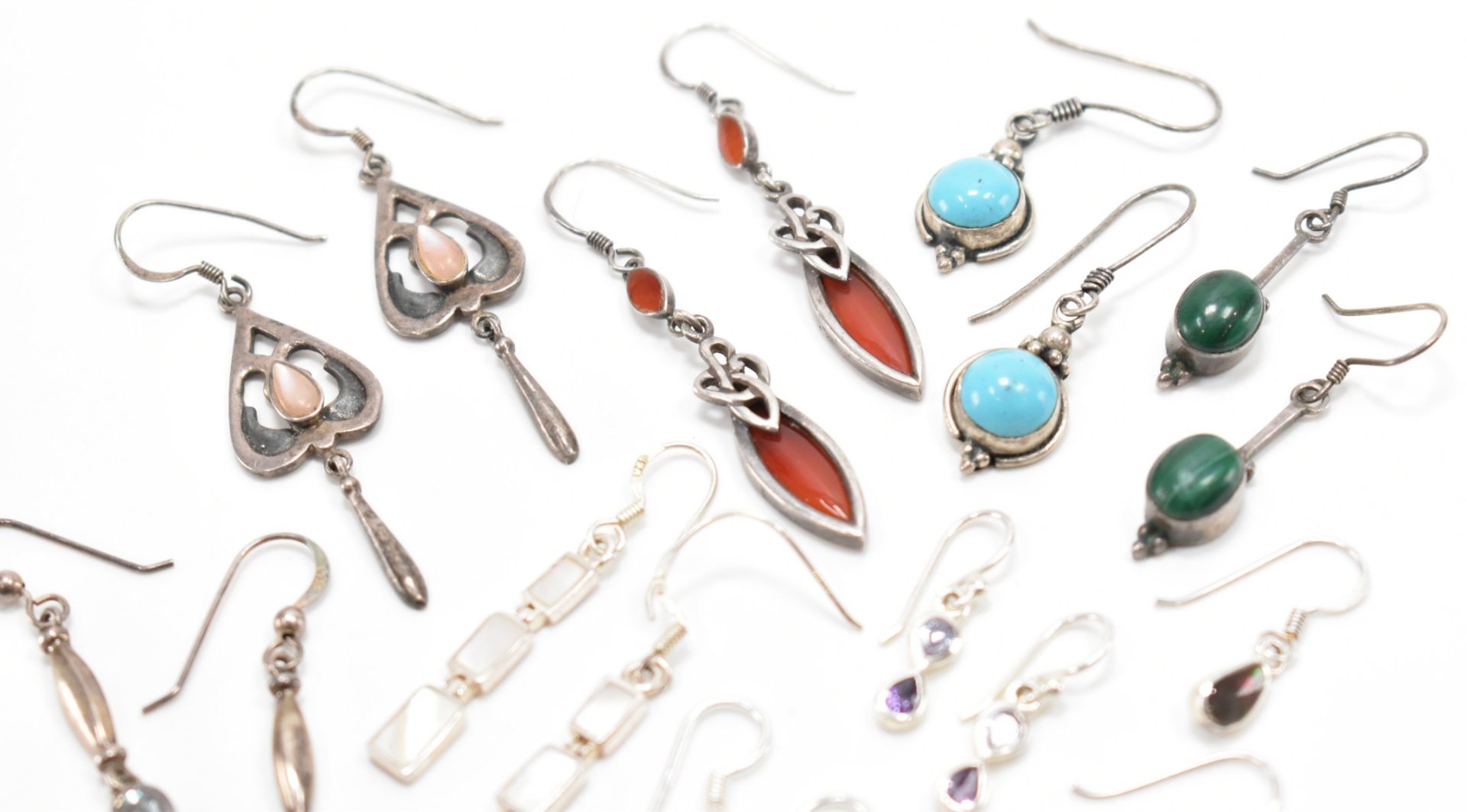 COLLECTION OF 925 SILVER STONE SET DROP EARRINGS - Bild 2 aus 3