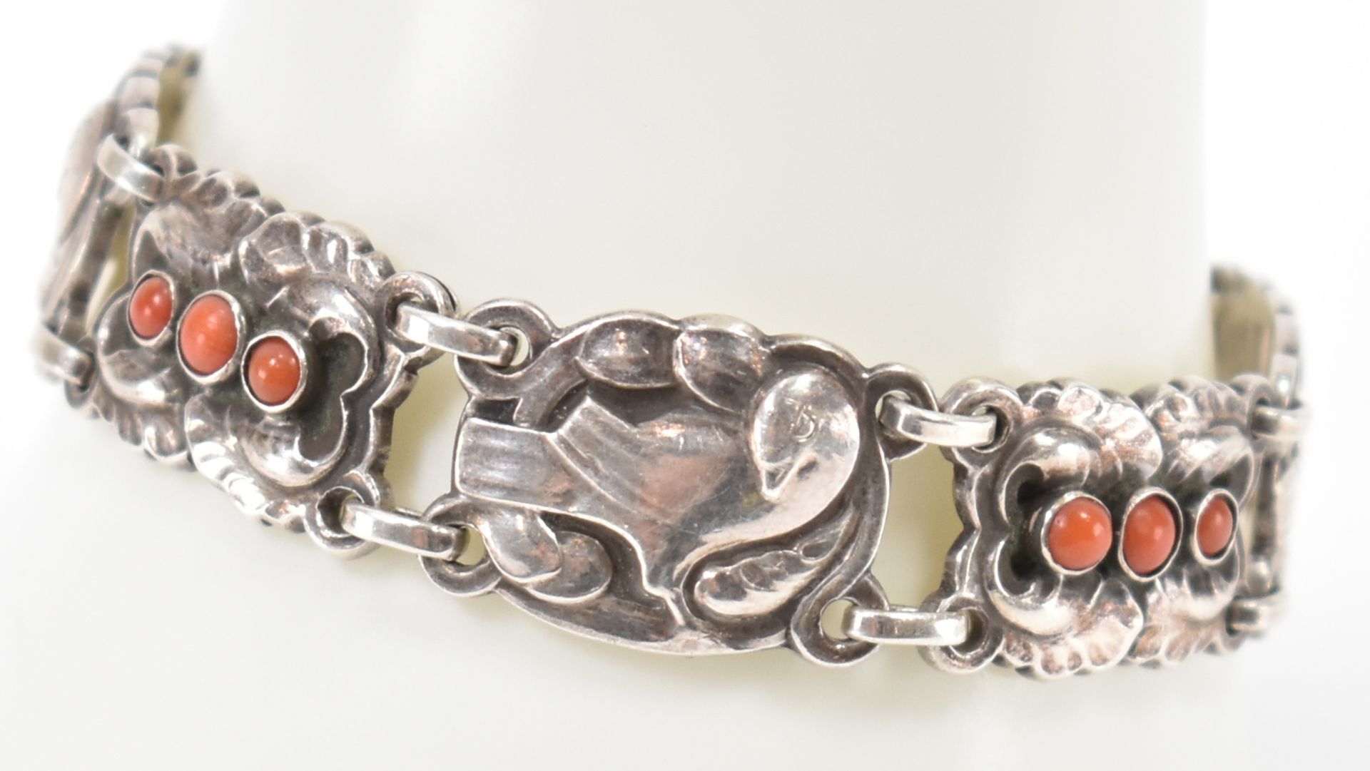 GEORG JENSEN SILVER & CORAL BIRD BRACELET - 1933-1944 - Image 7 of 9