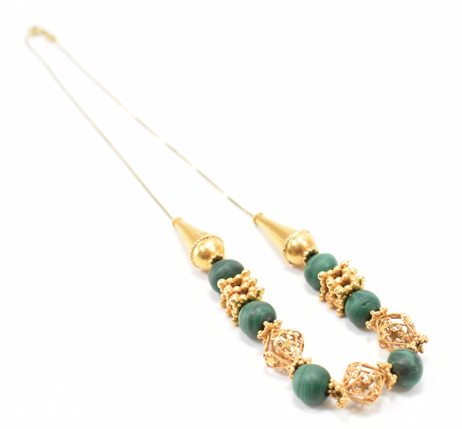 18CT GOLD & MALACHITE BEADED NECKLACE - Bild 4 aus 5