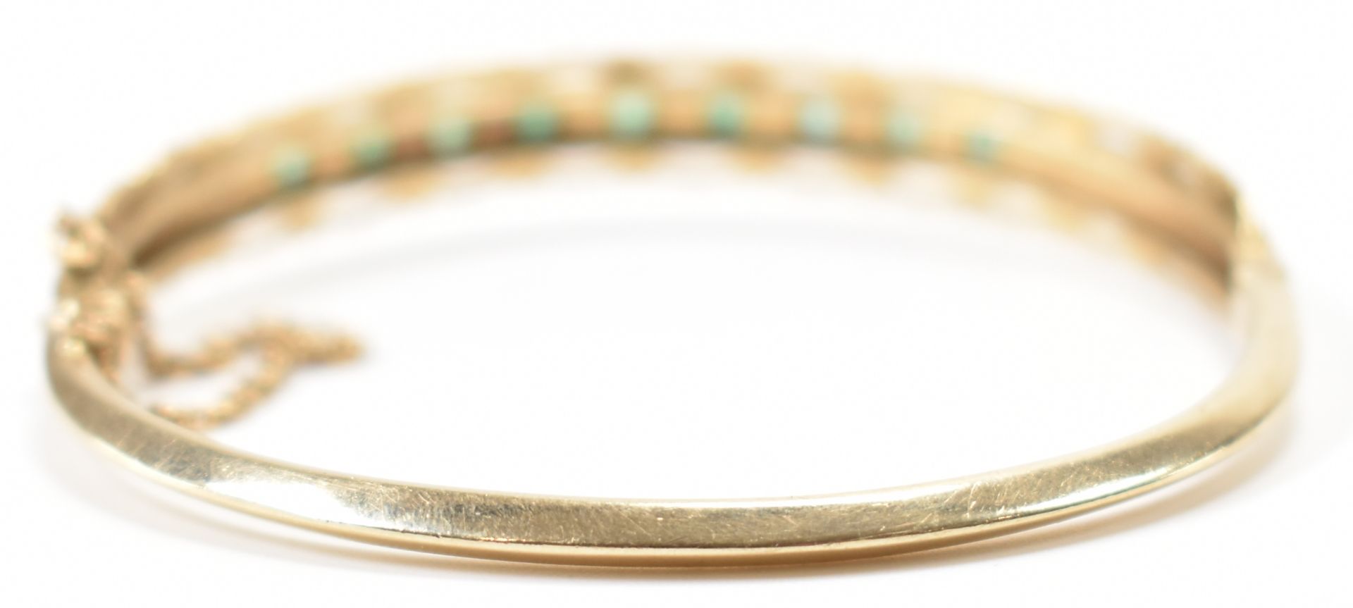 GOLD EMERALD & SEED PEARL BANGLE BRACELET - Bild 3 aus 6