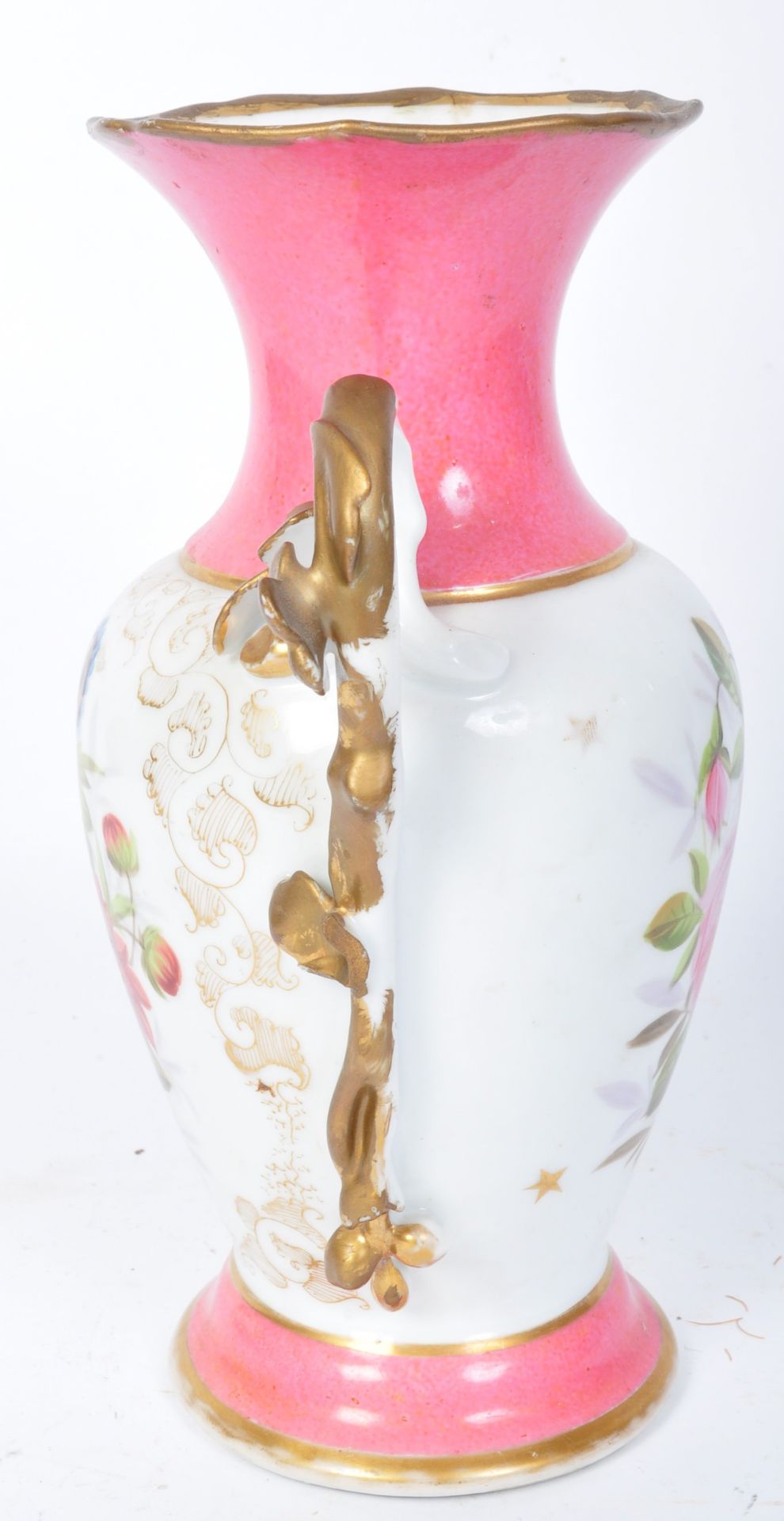 19TH CENTURY HAND PAINTED TWIN HANDLE VASE - Bild 2 aus 5