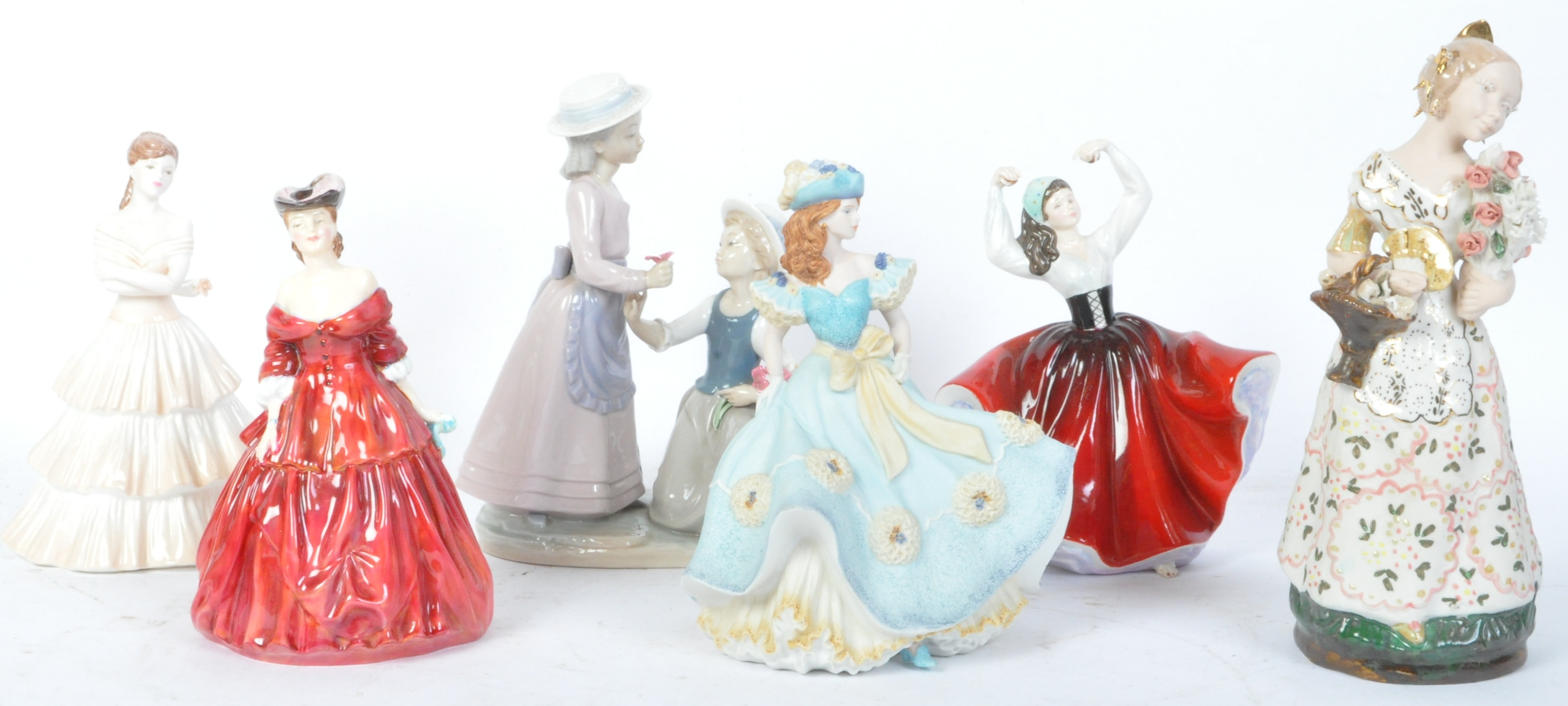 FIVE VINTAGE PORCELAIN FIGURES - LLADRO, ROYAL DOULTON & MORE