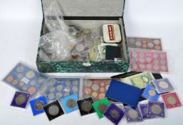 COLLECTION OF QUEEN ELIZABETH ii COINS - DECIMAL SETS