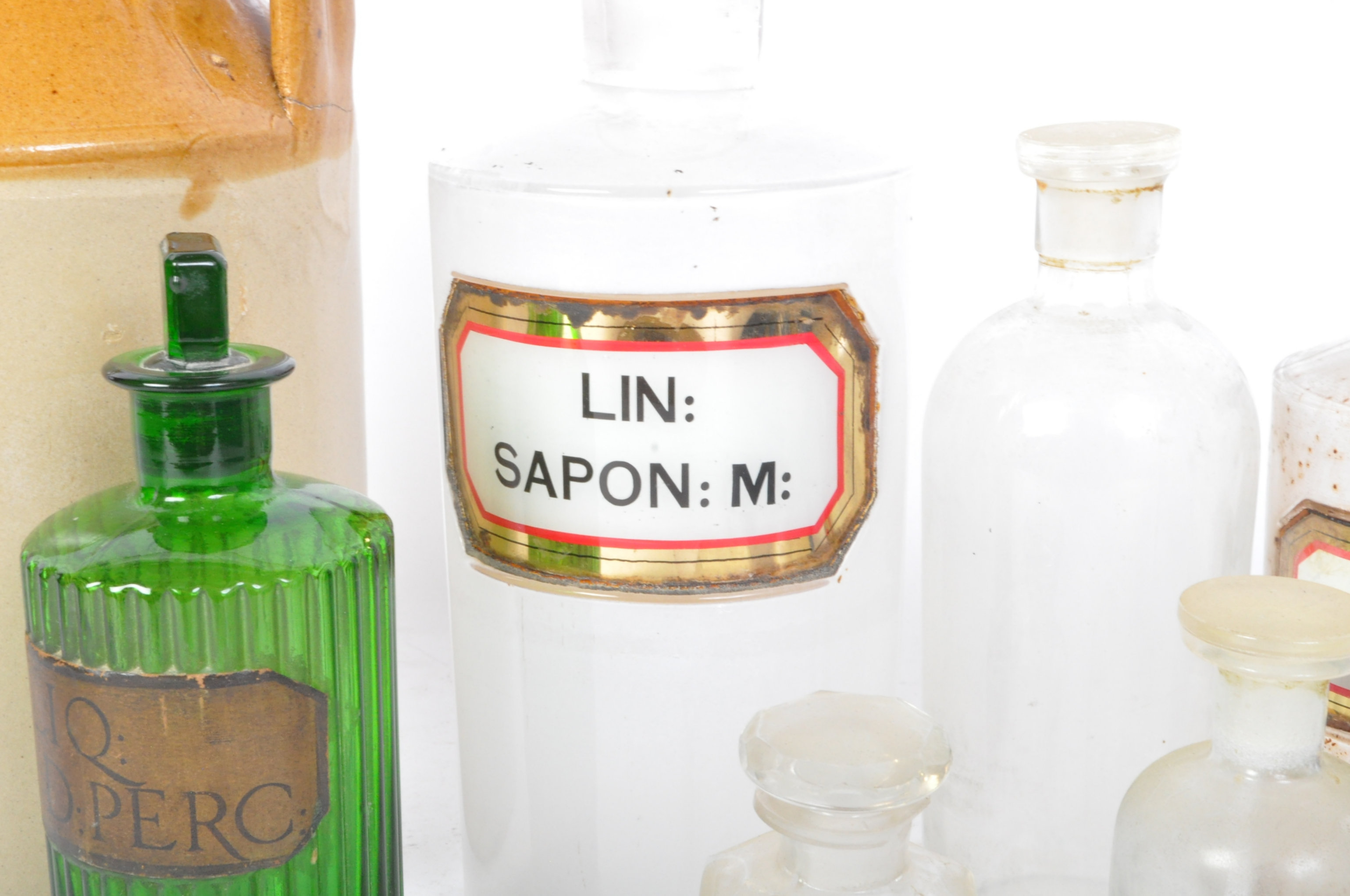 COLLECTION OF EARLY 20TH CENTURY PHARMACY GLASS BOTTLES - Image 3 of 5
