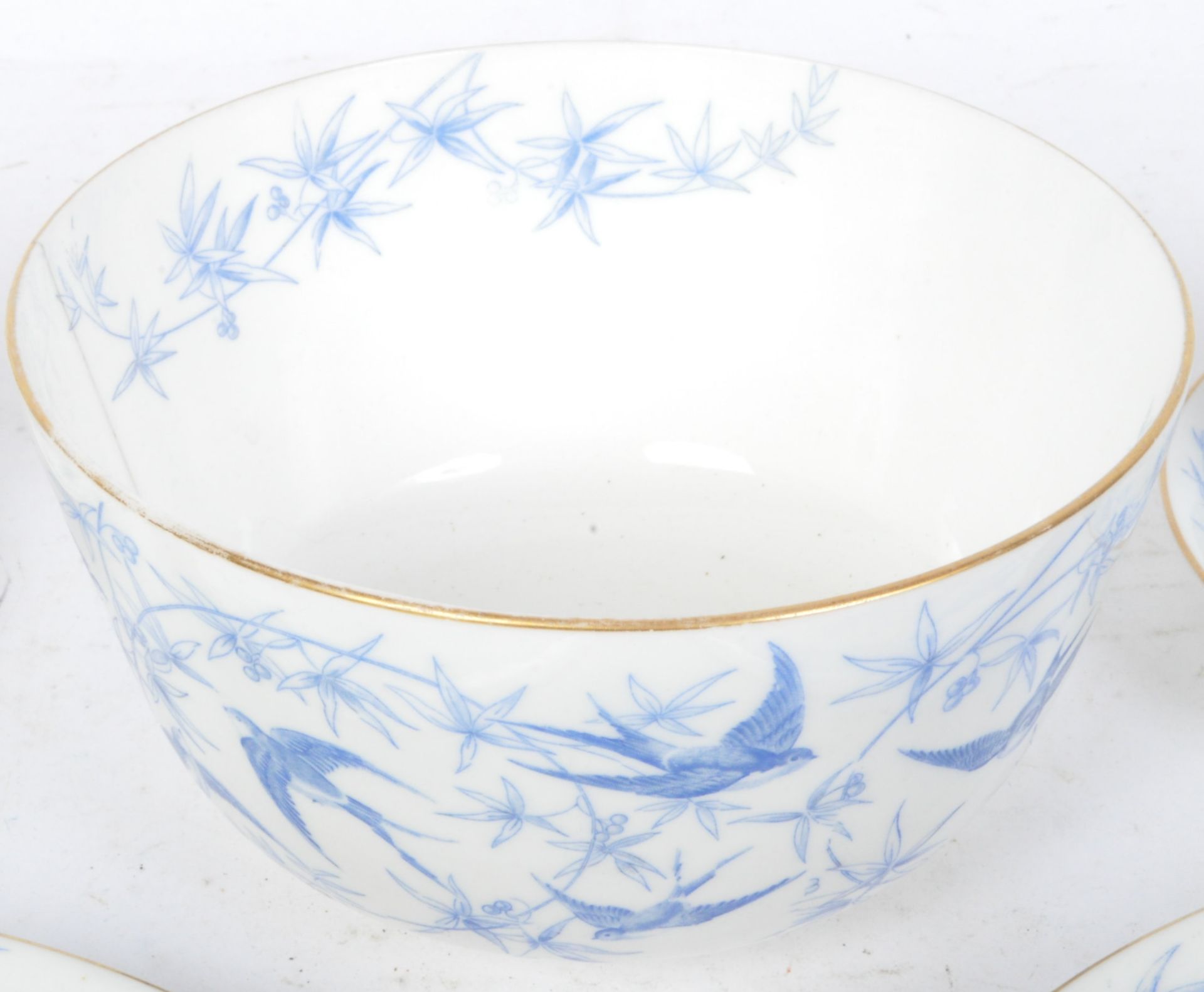 VINTAGE BONE CHINA BLUE & WHITE TEA SERVICE - Image 4 of 8