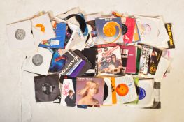 LARGE COLLECTION OF VINTAGE 20TH CENTURY 7" / 45s