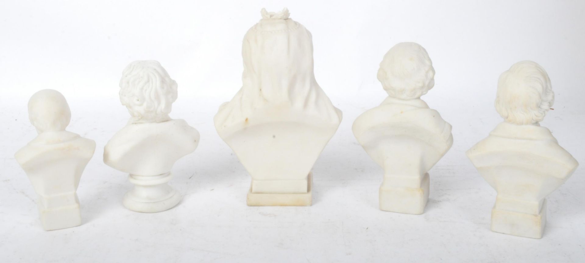 A SET OF FIVE PARIANWARE MINIATURE BUSTS - Bild 5 aus 6