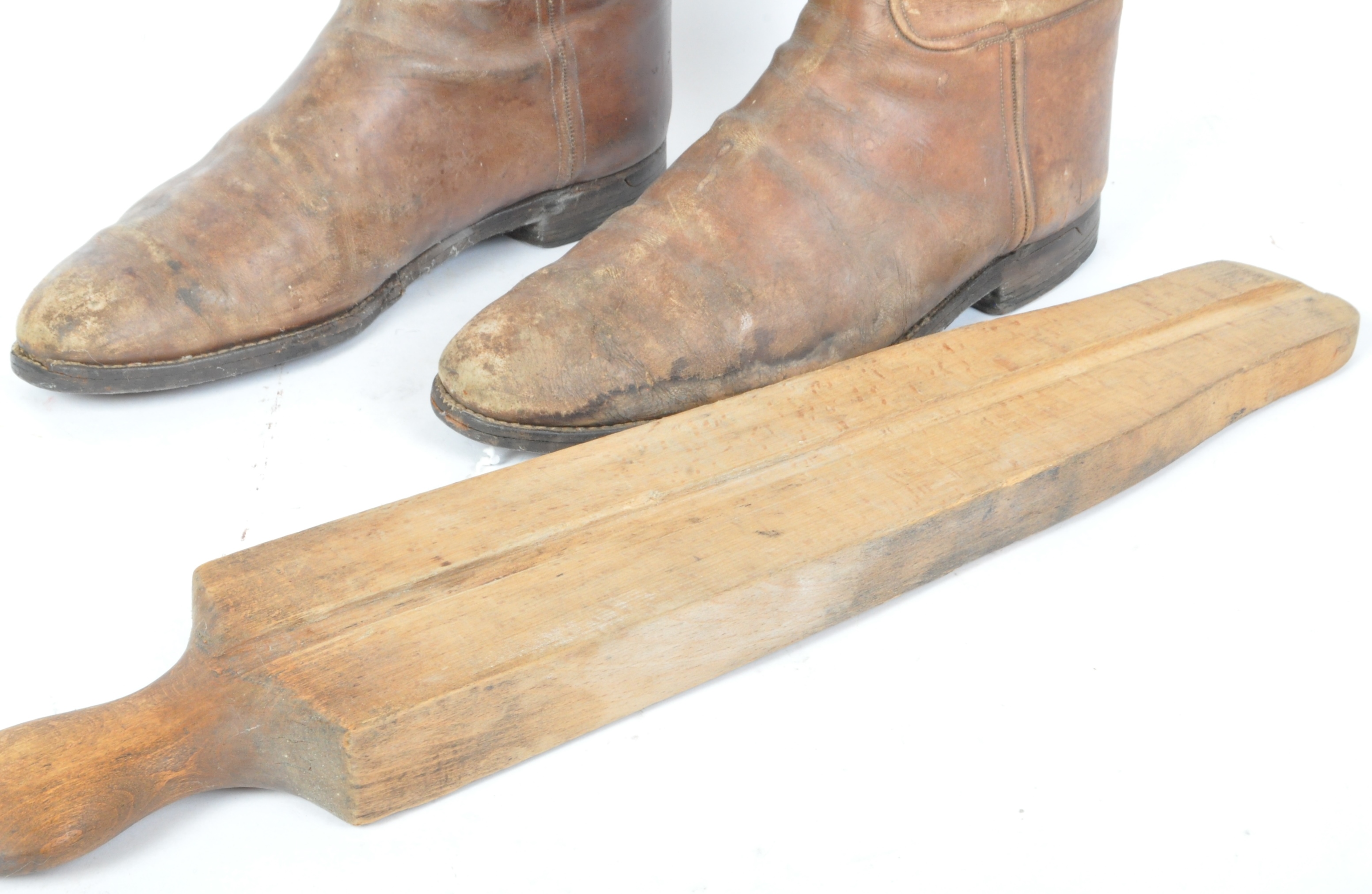 PAIR OF EDWARDIAN LEATHER RIDING BOOTS W/ WOOD SHOE TREES - Image 4 of 5