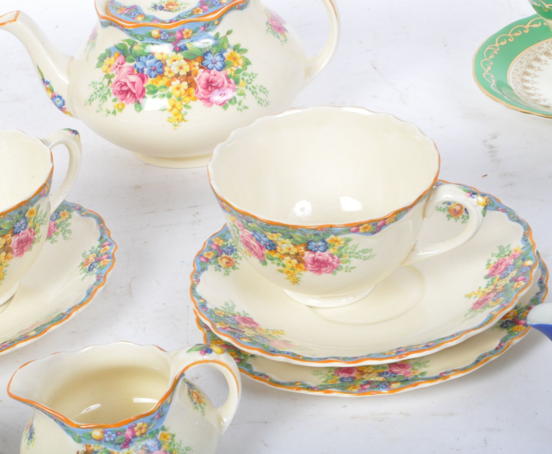 ASSORTMENT OF VINTAGE CHINA - AYNSLEY - ROYAL WORCESTER - POINTONS - Image 4 of 5