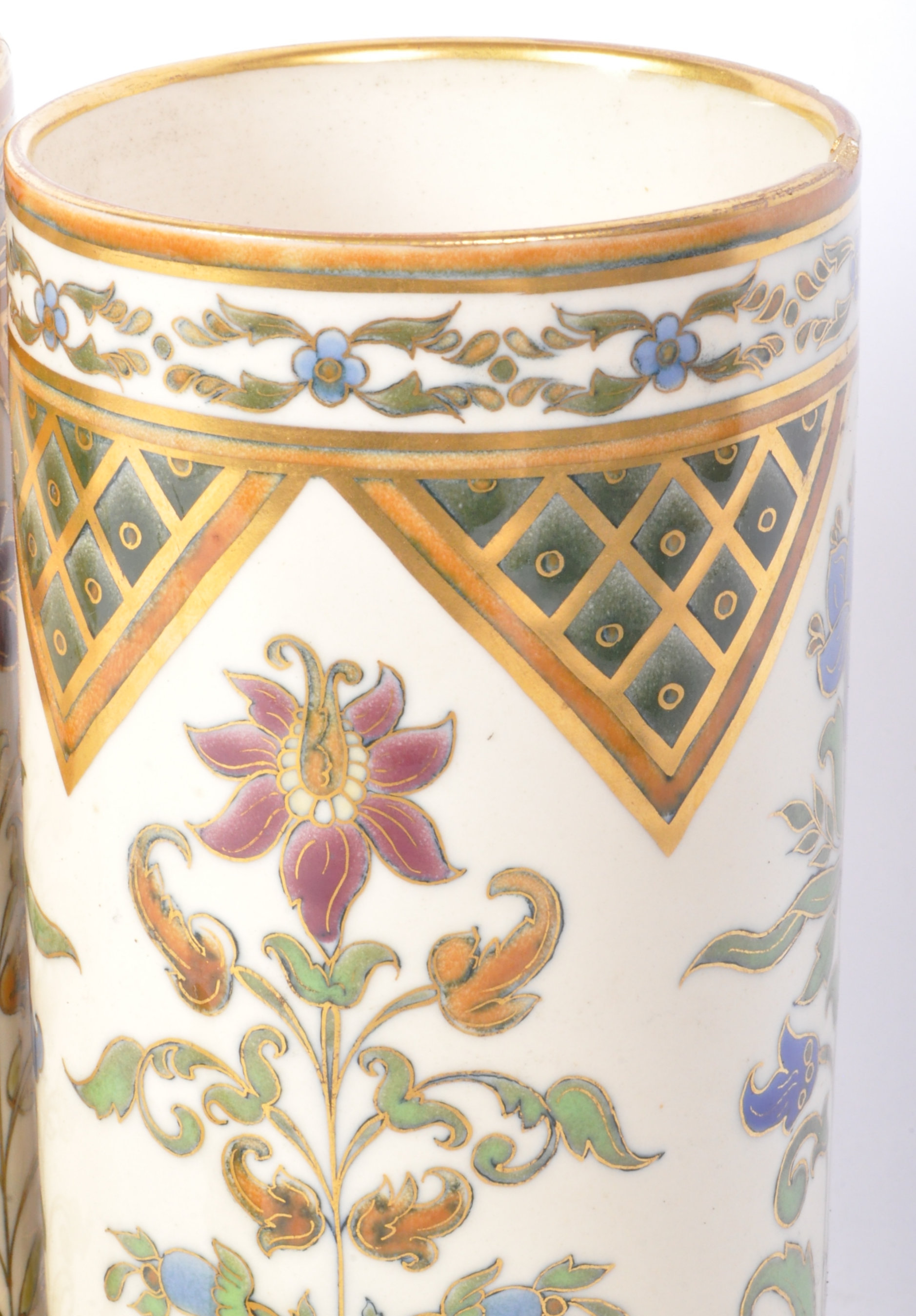 EARLY 20TH CENTURY ZSOLNAY PECS ART NOUVEAU VASES - Image 3 of 6