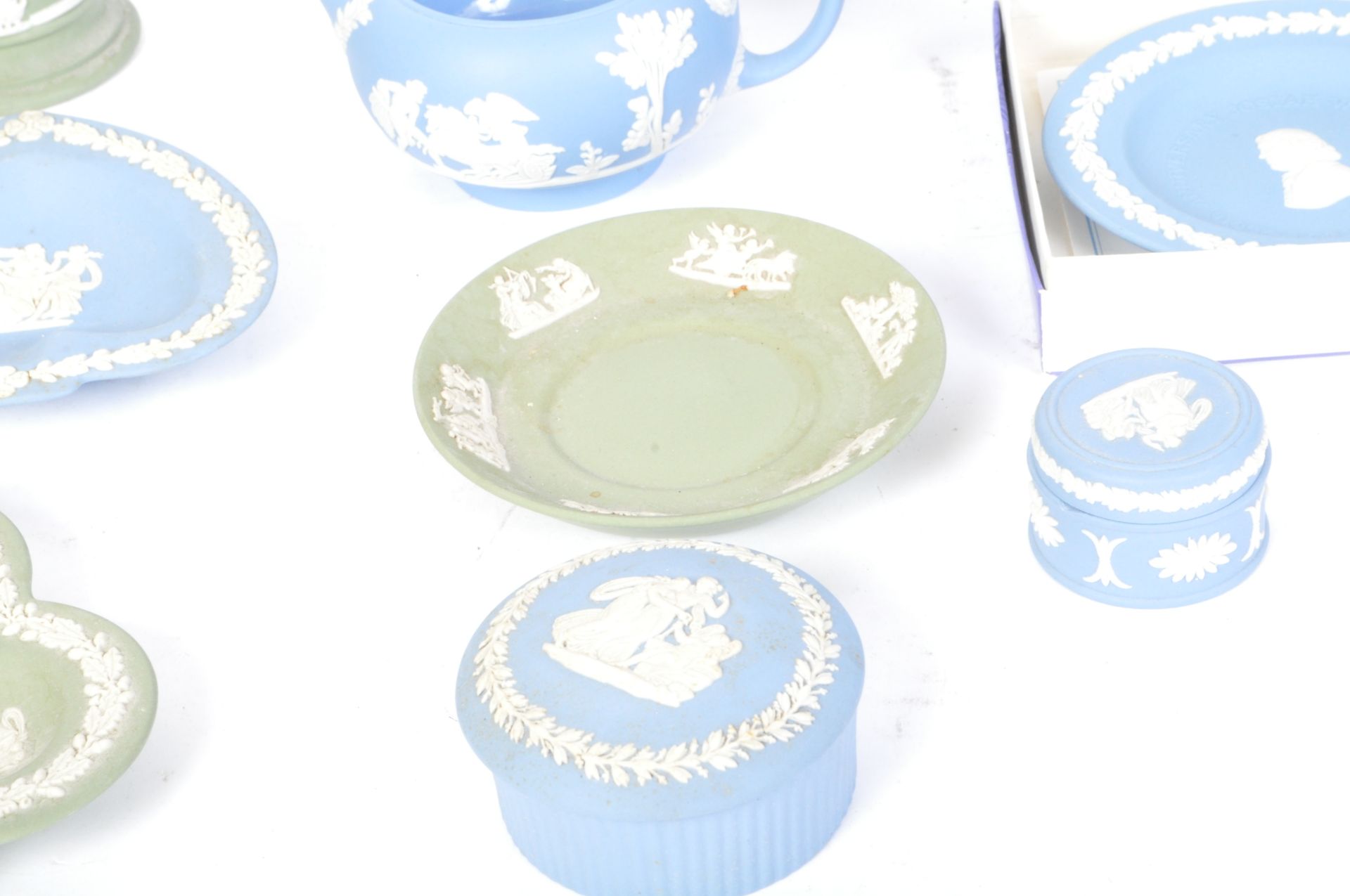 COLLECTION OF VINTAGE BLUE & SEA GREEN WEDGWOOD JASPERWARE - Image 4 of 5