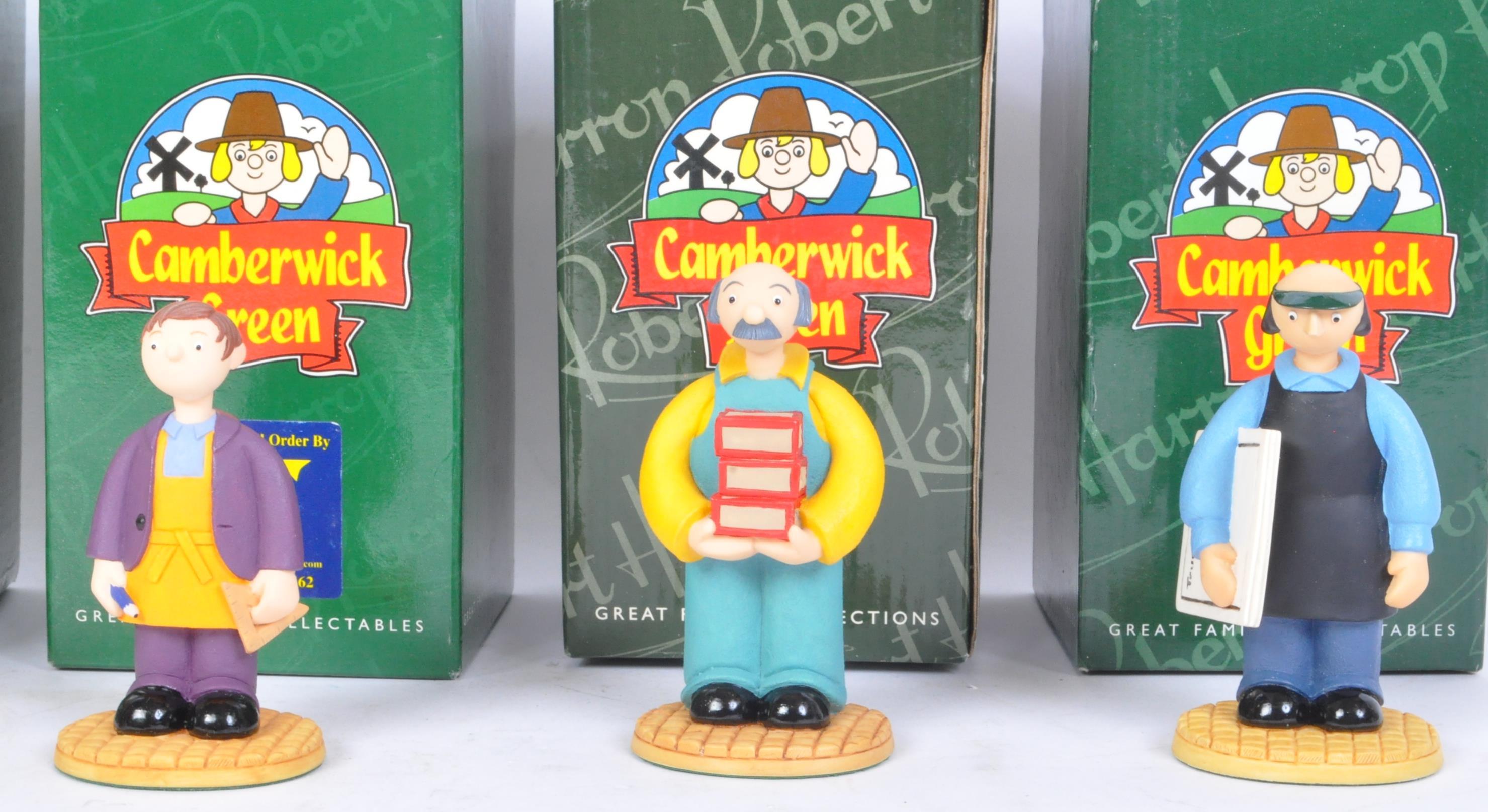 CAMBERWICK GREEN – ROBERT HARROP – X5 FIGURINES / STATUES - Image 3 of 5