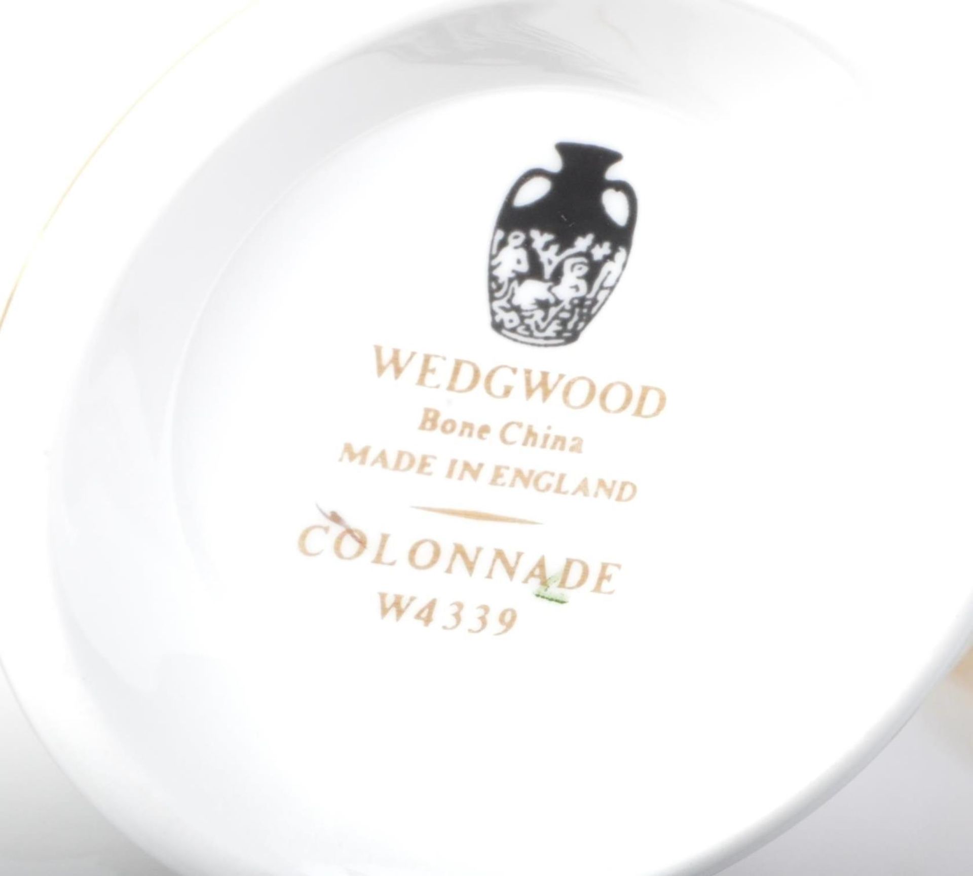 VINTAGE MID 20TH CENTURY WEDGWOOD "COLONNADE" DINNER SERVICE - Bild 7 aus 7