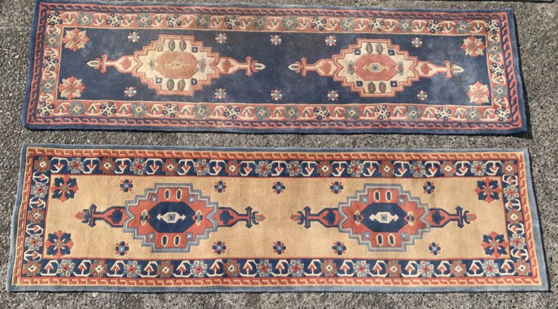 THREE 20TH CENTURY CHINESE ORIENTAL STYLE RUNNER RUGS - Bild 2 aus 7