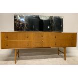 A RETRO MID 20TH CENTURY TEAK WOOD DRESSING TABLE