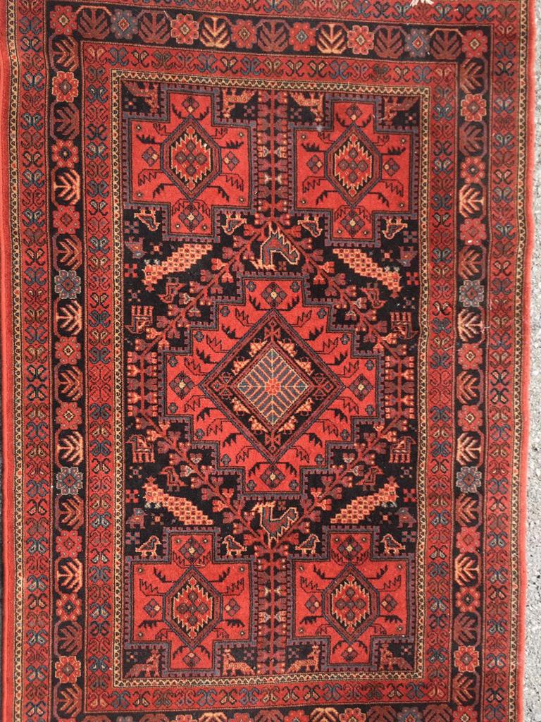 A 20TH CENTURY PERSIAN AFGHAN KILIM FLOOR CARPET RUG