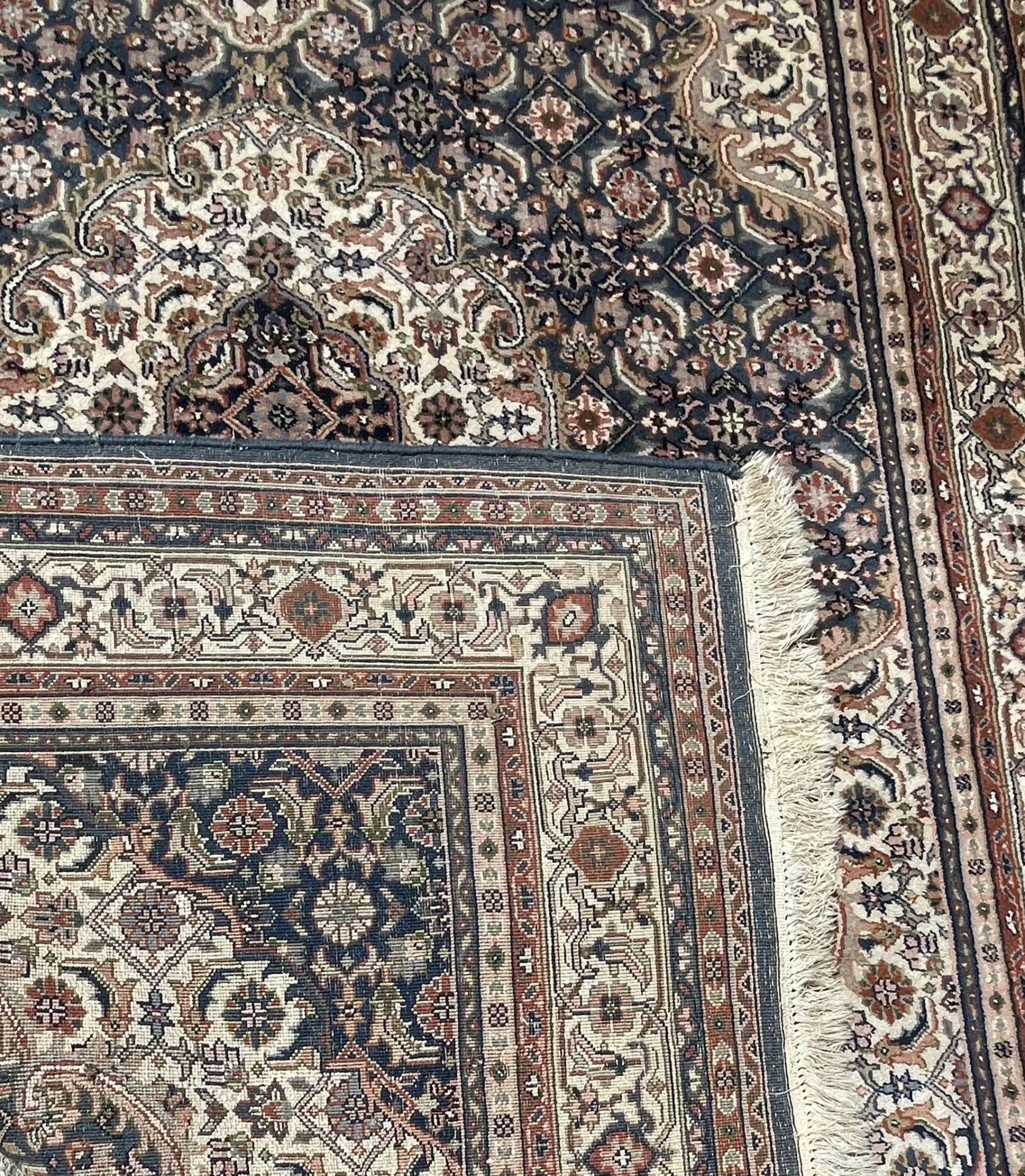 A VINTAGE PERSIAN ISLAMIC NAIN ROYAL CARPET FLOOR RUG - Bild 3 aus 4