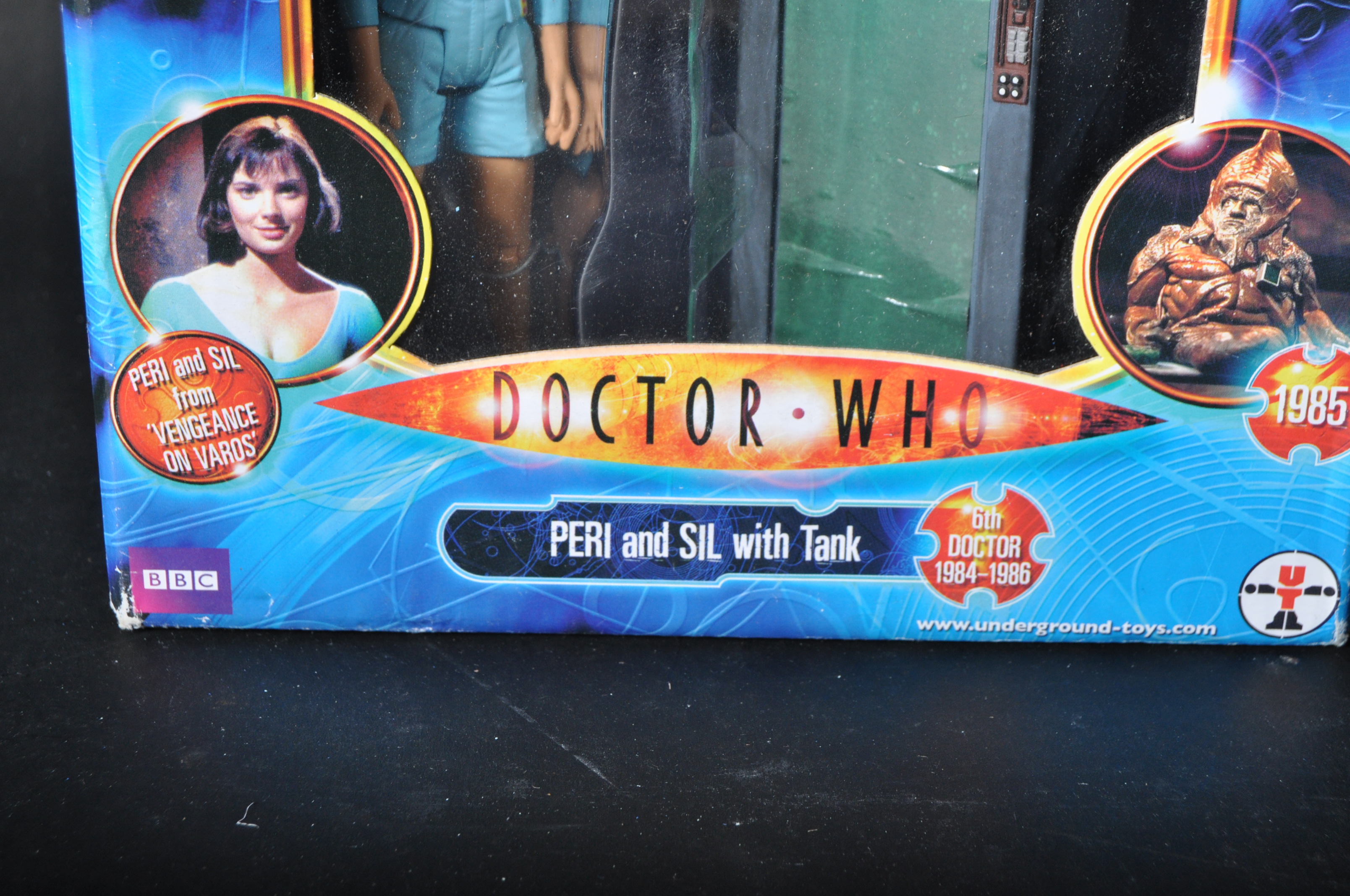 DOCTOR WHO - UT TOYS - BOXED ACTION FIGURE SET - Image 4 of 5