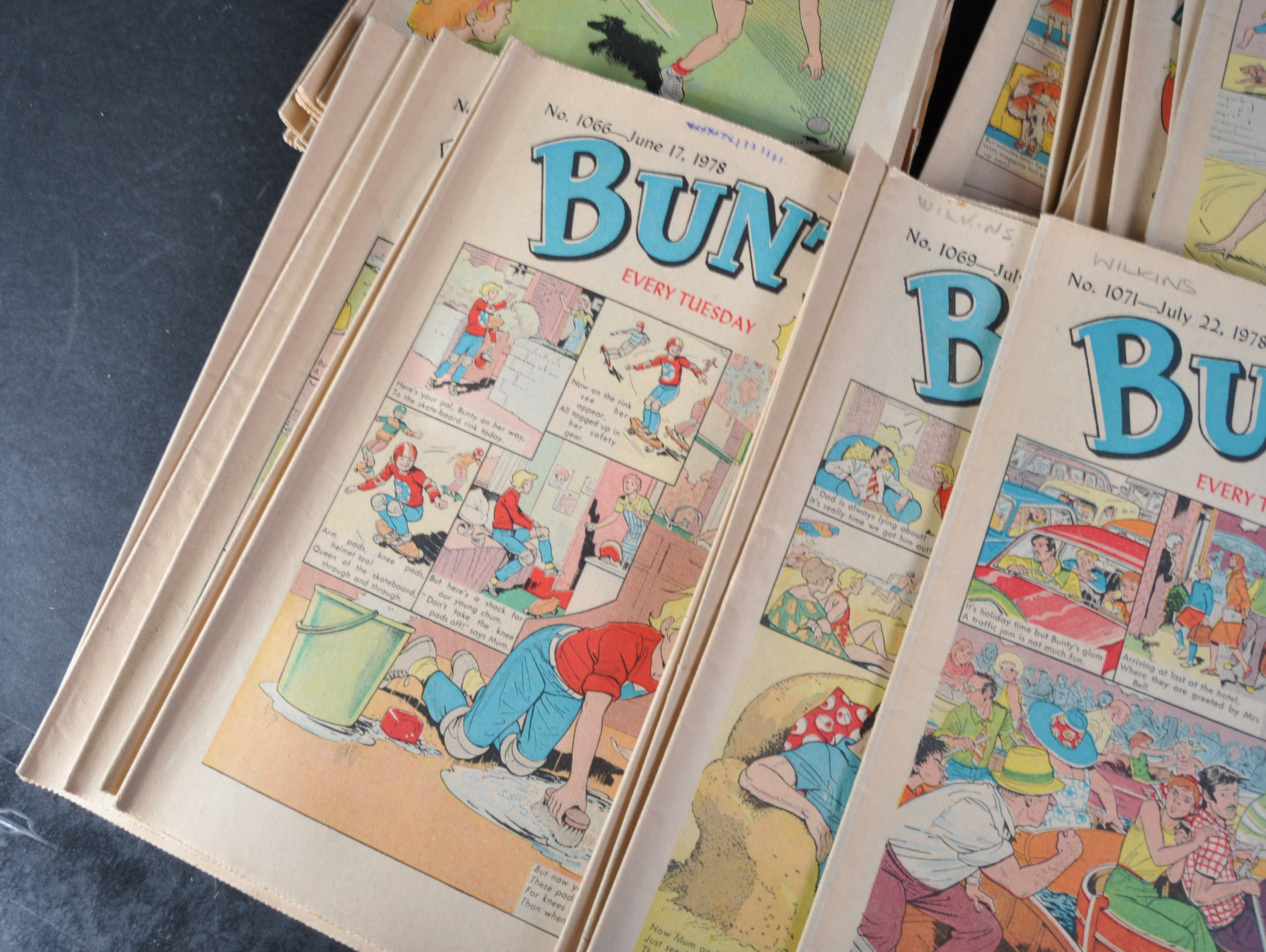 COLLECTION OF VINTAGE BRITISH BUNTY COMICS - Image 6 of 6