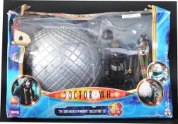 DOCTOR WHO - UNDERGROUND TOYS - SONTARAN EXPERIMENT SET