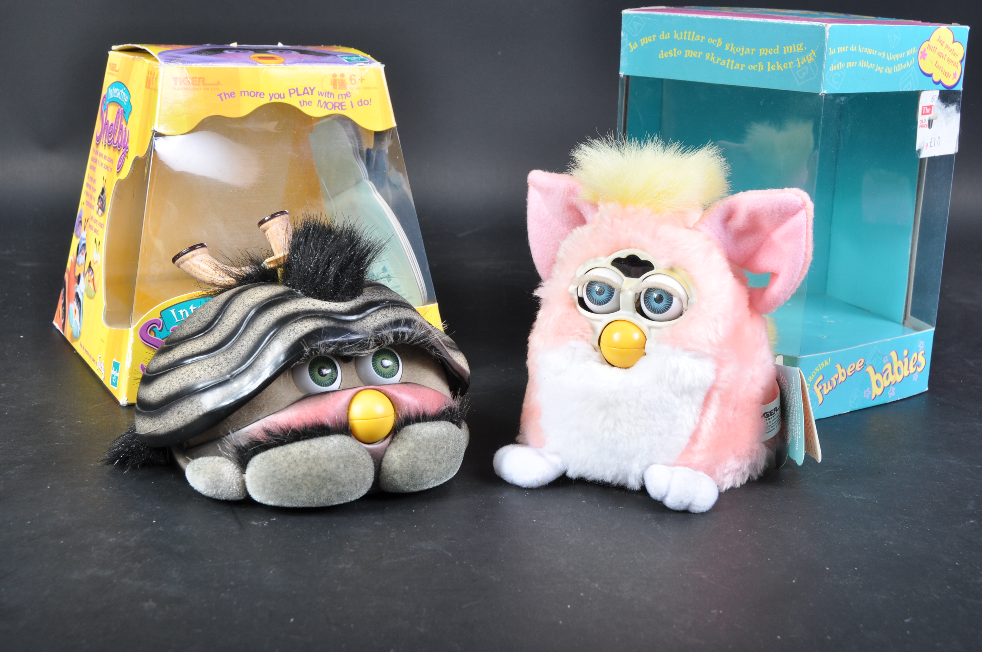 BOXED HASBRO MADE TIGER ELECTRONICS INTERACTIVE SHELBY CLAM & BOXED FURBY BABY - Image 2 of 9