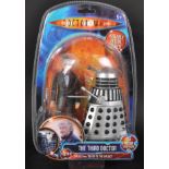 DOCTOR WHO - CHARACTER OPTIONS - THIRD DOCTOR FIGURE