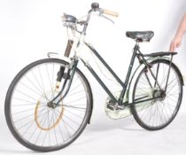 VINTAGE / RETRO 1960'S CURRYS 'THE ELIZABETHAN' LADIES TOWN BIKE