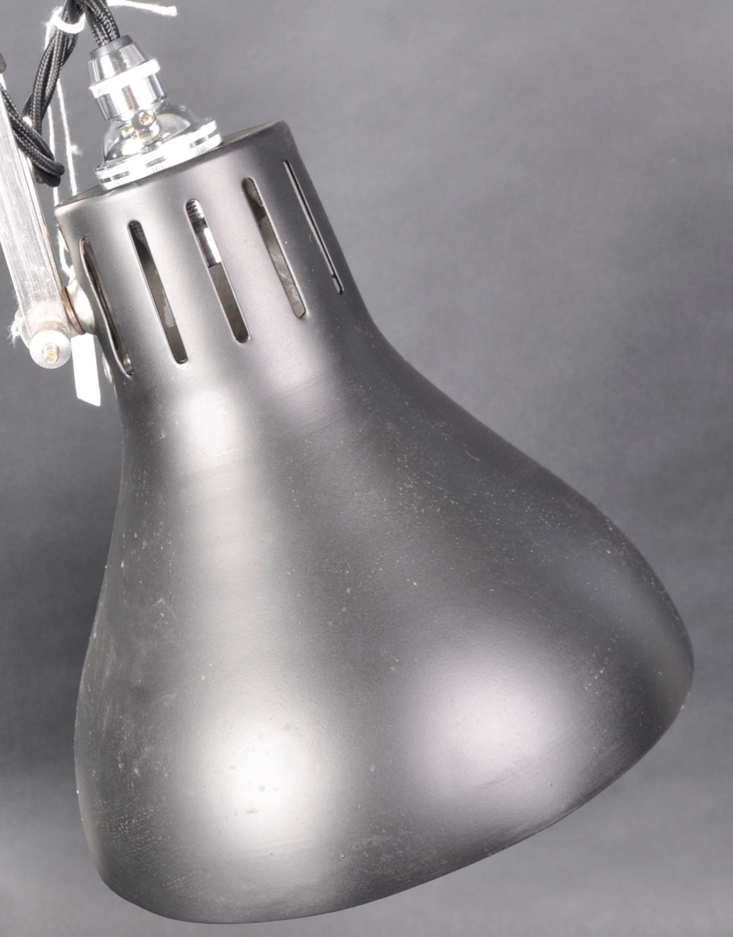 MID CENTURY VINTAGE COUNTERBALANCE DESK LAMP - Image 3 of 4