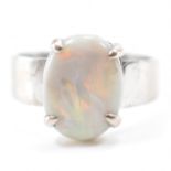 WHITE METAL & OPAL CABOCHON RING