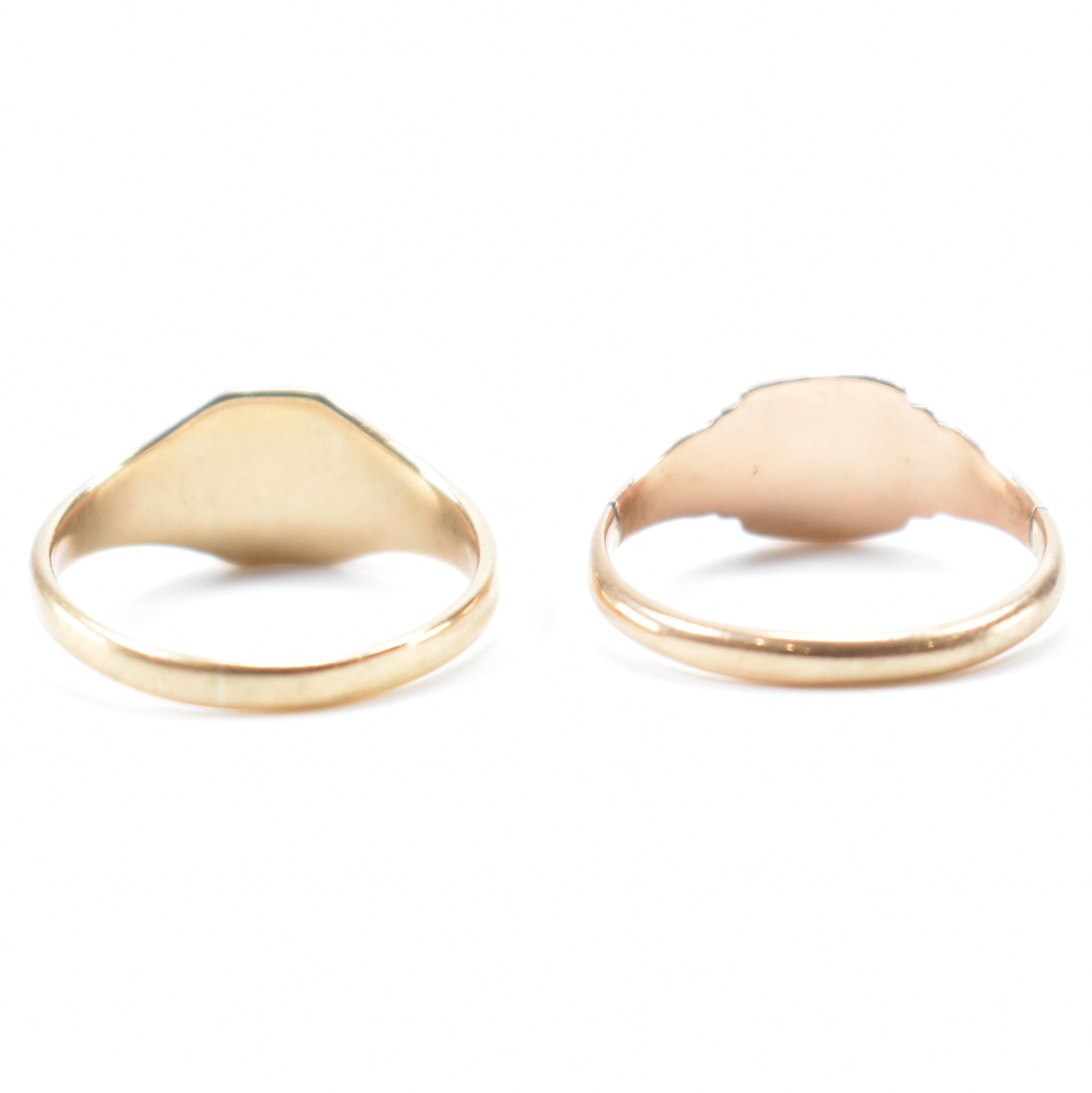 TWO 9CT GOLD SIGNET RINGS - Image 3 of 7