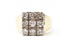 18CT GOLD & DIAMOND CLUSTER RING