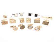 ASSORTED WHITE METAL & SILVER CUFFLINKS