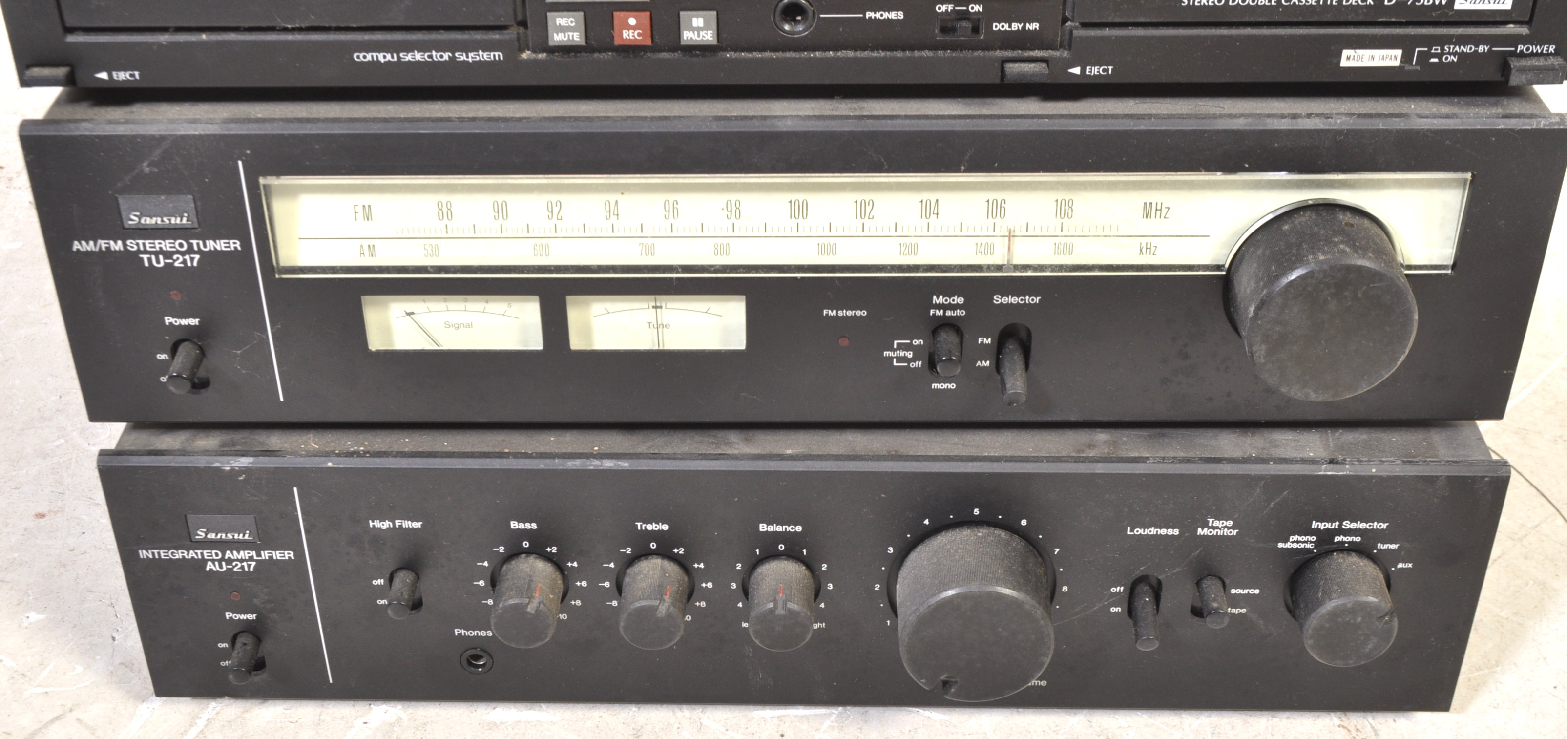 SANSUI - THREE PART STACKING SYSTEM - AMP, TUNER & CASSETTE DECK - Image 6 of 11