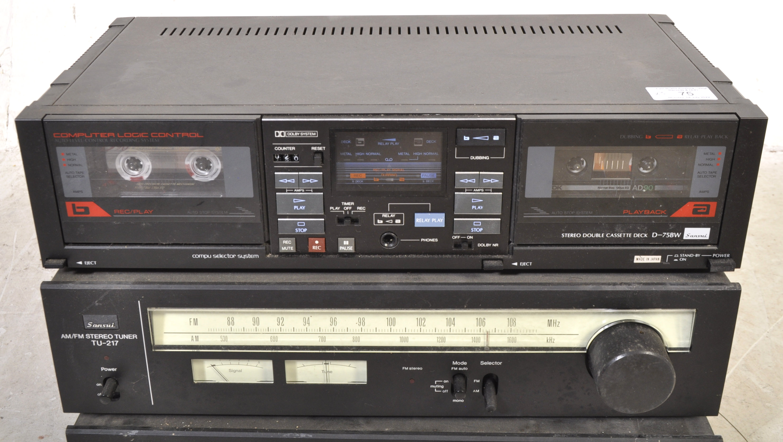 SANSUI - THREE PART STACKING SYSTEM - AMP, TUNER & CASSETTE DECK - Image 4 of 11