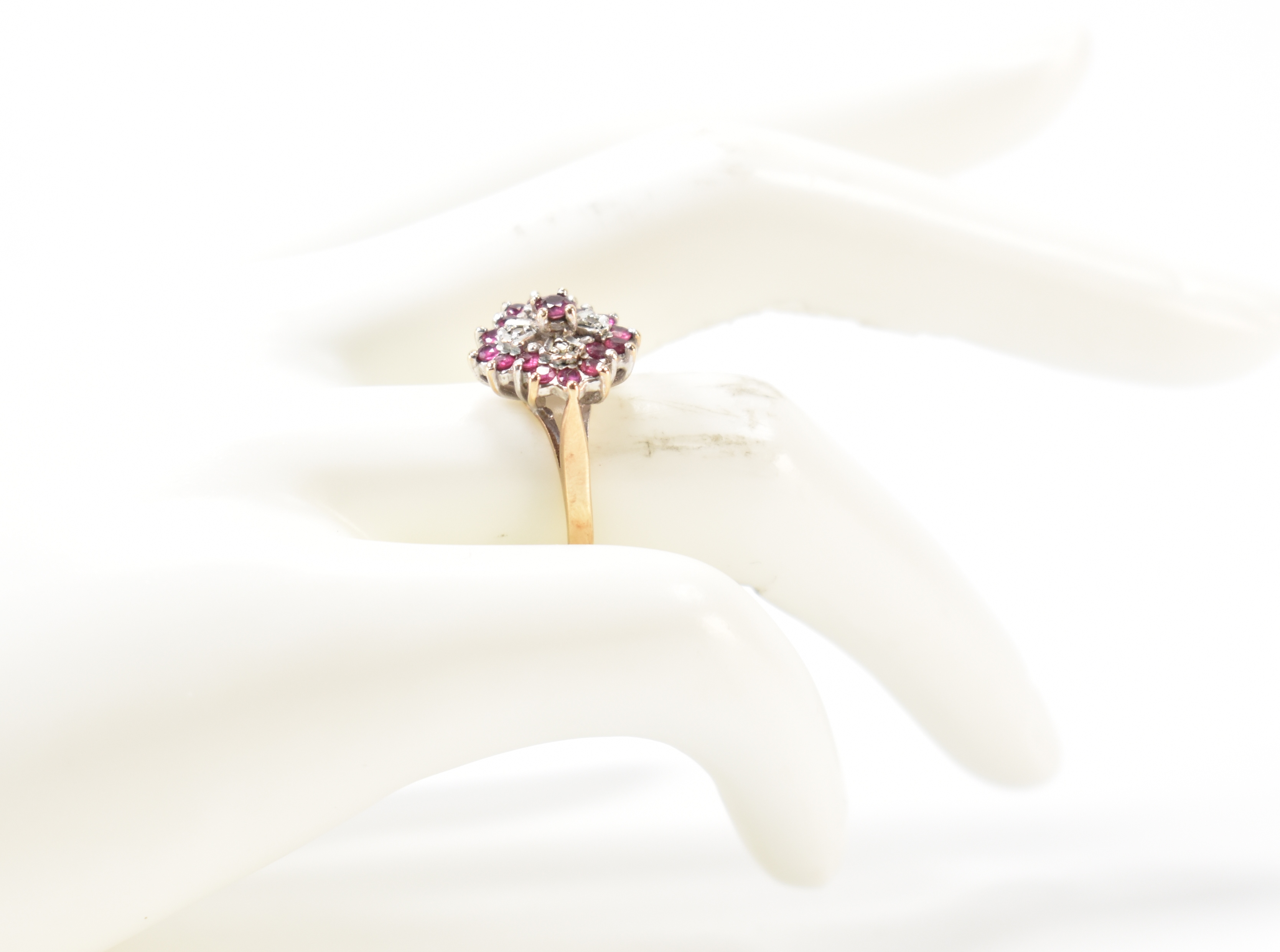 HALLMARKED 9CT GOLD RUBY & DIAMOND RING - Image 8 of 8