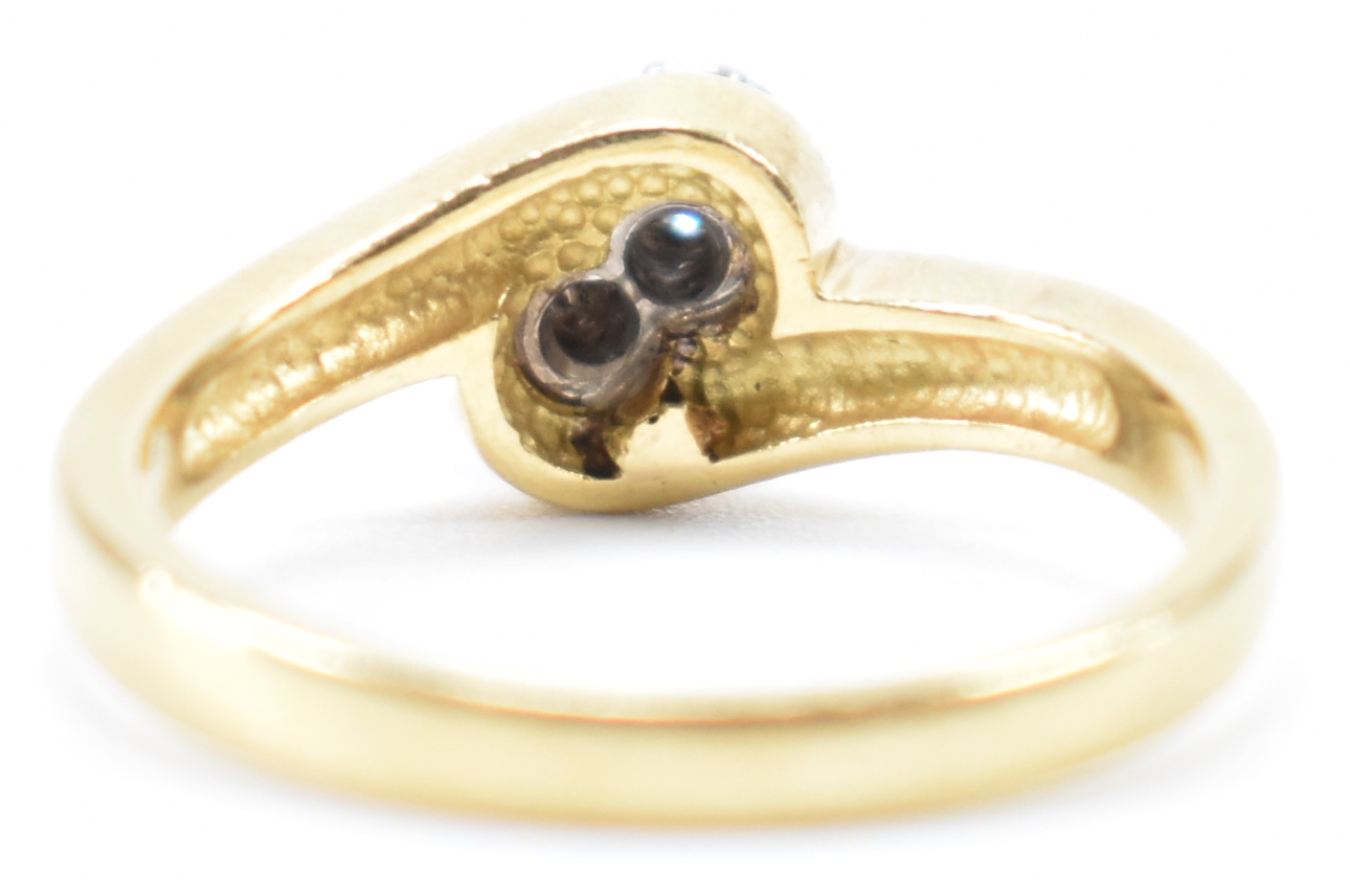 HALLMARKED 18CT GOLD & DIAMOND CROSSOVER RING - Image 3 of 7