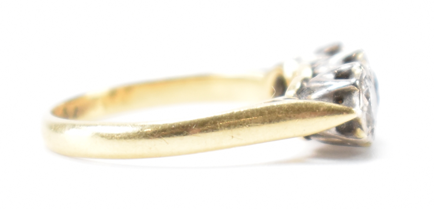 VINTAGE GOLD & DIAMOND 3 STONE RING - Image 5 of 9